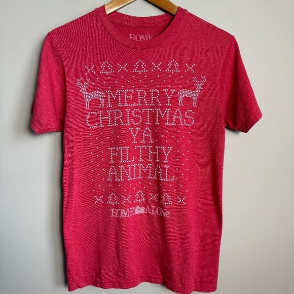 Home Alone Men's Red "Ya Filthy Animal" Holiday Christmas T-Shirt Size Small - Picture 1 of 6